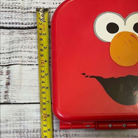 Sesame Street Elmo's On the Go Letters alphabet case. - Picture 5 of 6